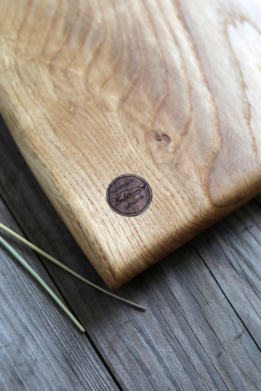 Cheese & Charcuterie Board | Bird-Shaped Oak Serving Board