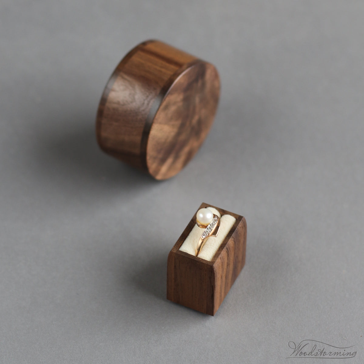 Round Walnut Proposal Ring Box