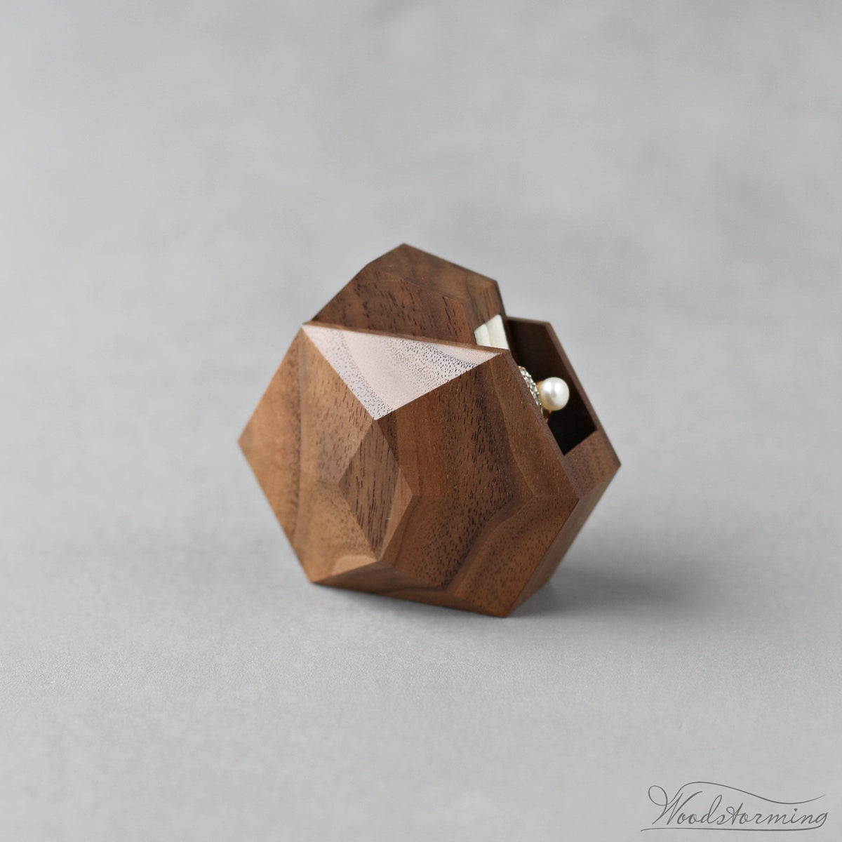 Wood engagement ring box - unique rotating ring box - small ring display box by Woodstorming